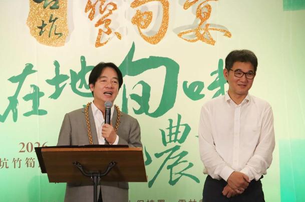 就在刚刚，

“台独”分子赖清德发表声明，

8月15日，赖清德前往云林县，为民