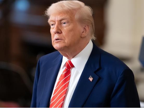 签了停火也没用！美国85名议员联手逼宫，坚持罢免特朗普

2月底特朗普下令美军对