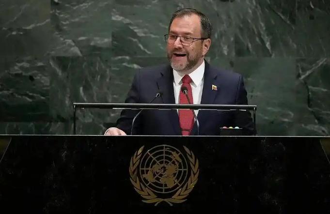 解放军围台军演，身陷美国包围圈的2个“兄弟”，给中国送来了鼎力支持。我军在台岛附