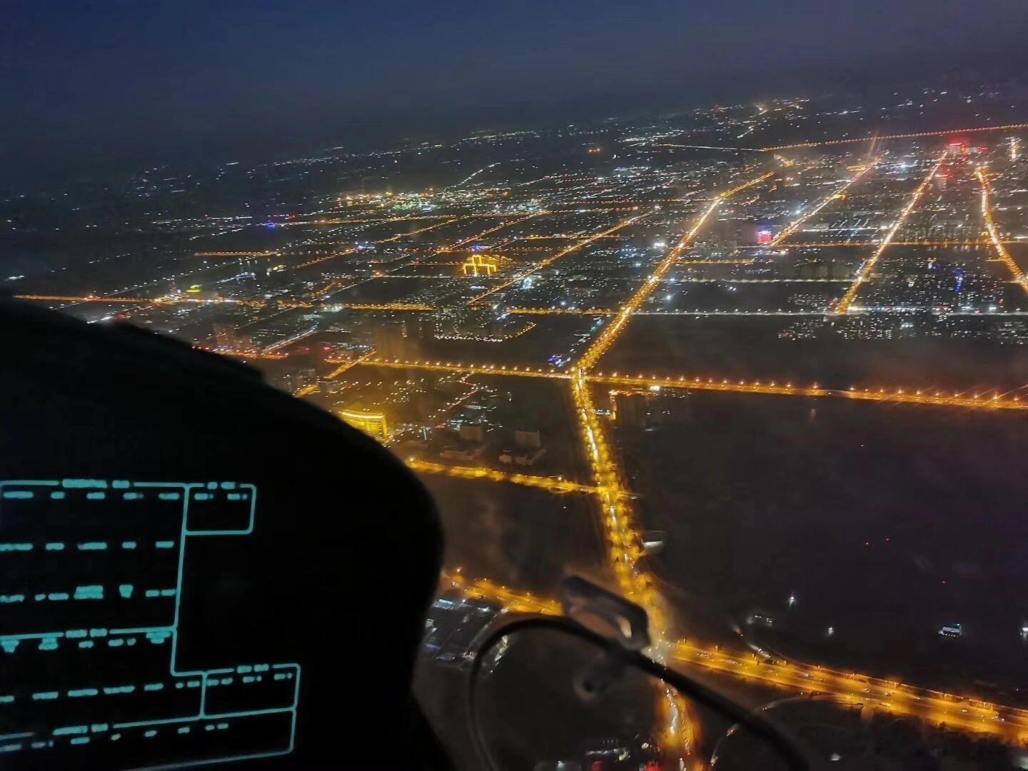 #29岁北京小伙不做码农做机长#看到了这个北京小伙的梦想的实现也是非常的开心，尤