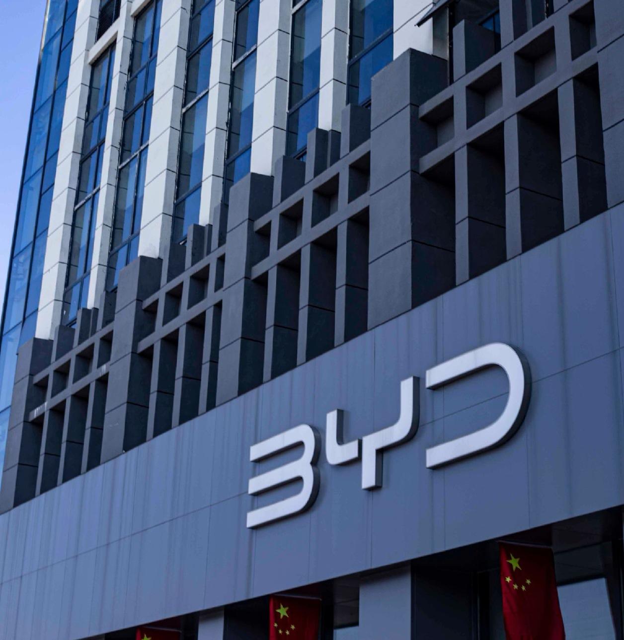 比亚迪官宣涨价！高阶智驾选装包5月1日起涨至1.2万

核心快讯：4月28日，比