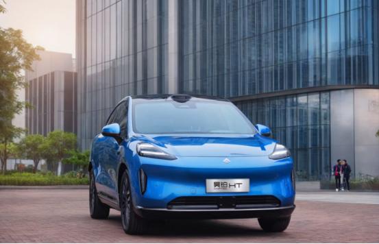 周末露营谁更省心？同级别SUV昊铂HT与小鹏G6原来差距这么大
周末带全家去莫干