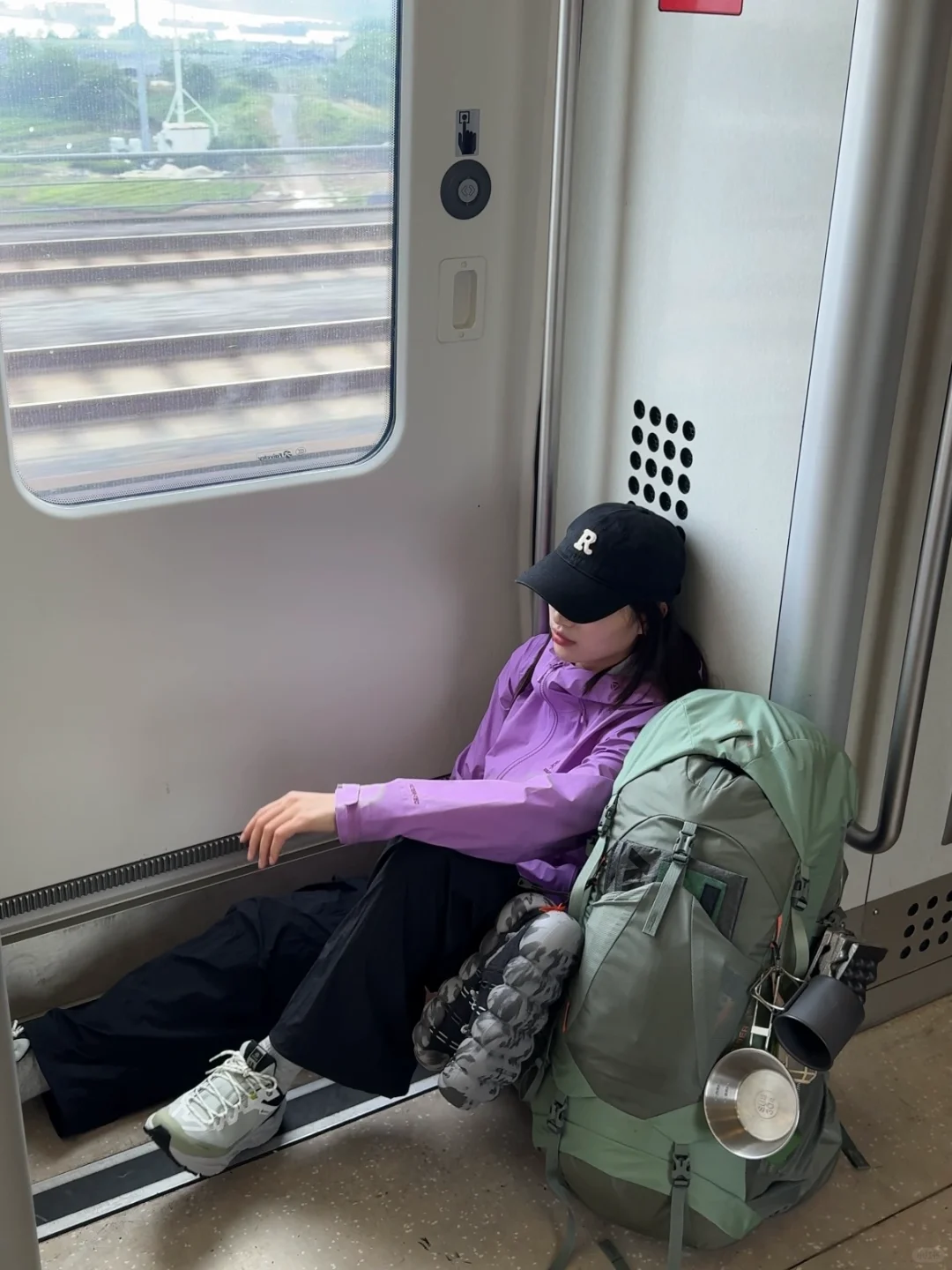与其精神内耗  不如出发去登山