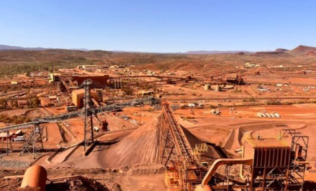 放眼全世界，老天爷真正赏饭吃的其实就俩地方：第一就是澳大利亚的铁矿，严格来说，那