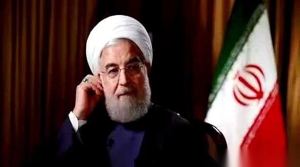 航母都开到人家门口了，战机引擎都热了，就等一声令下开干。
结果，最鹰派的内塔尼亚