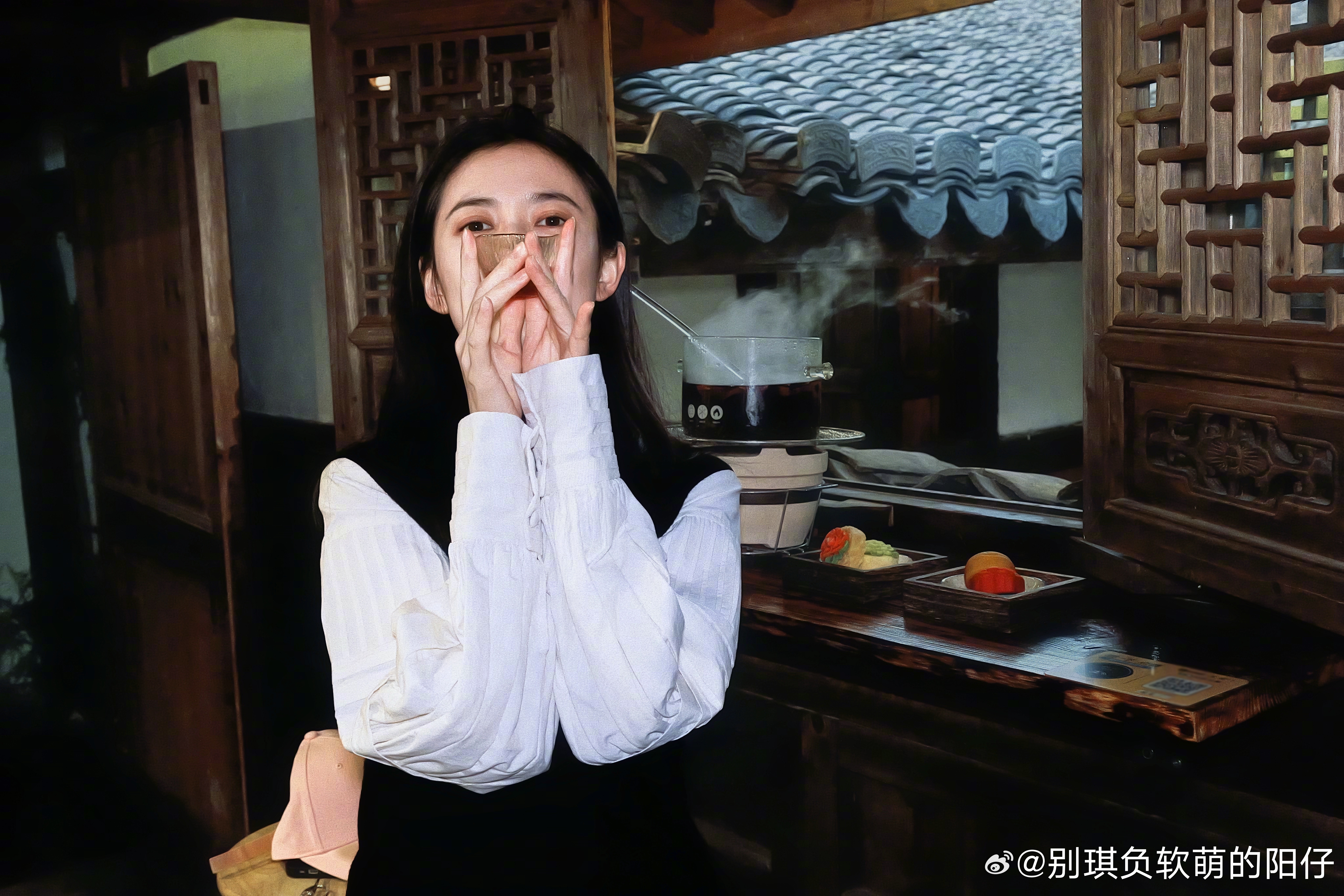 陈钰琪[超话] [月亮]陈钰琪金吾不禁 [月亮]陈钰琪李令歌 你的名字虽构不成一