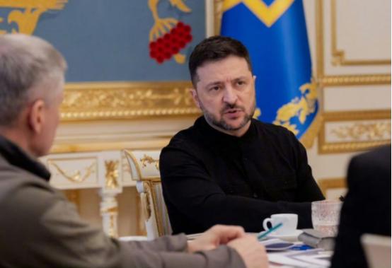 瞒不住了！泽连斯基的真实意图还是被曝光了
 
当地时间11月6日，据央视新闻报道