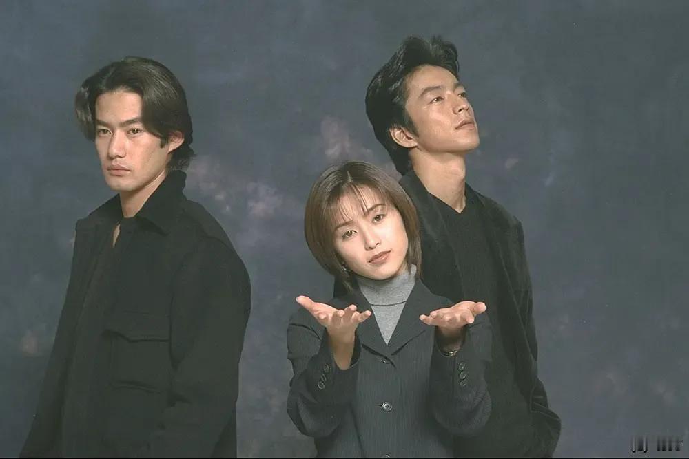 属于80后的女神群像里一定有酒井法子吧。1995年播出的日剧《星之金币》里，法子