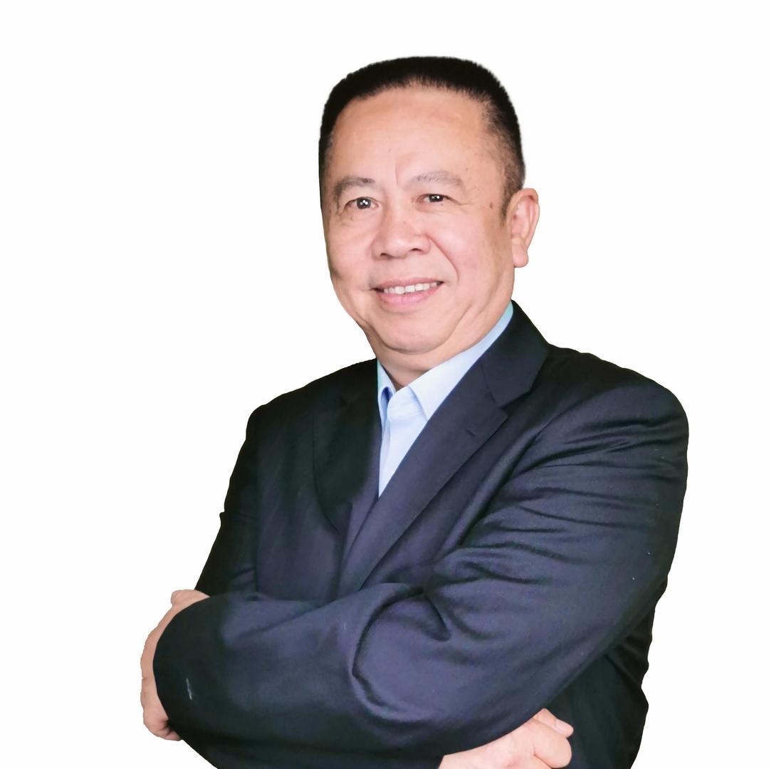 这个大V罗富强是何许人也？200多万粉丝，怎么这么讲话？
6月20日，罗富强发视