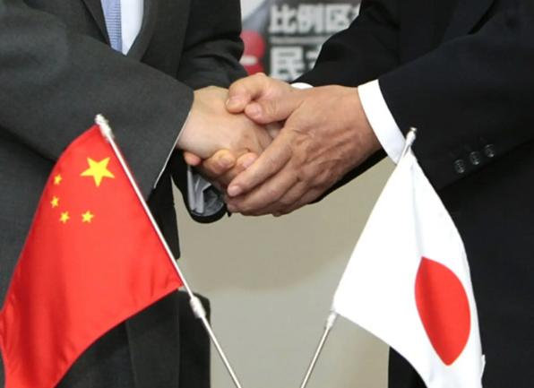 中日友好的时候，确实日本对于中国提供了巨大的帮助，管理，技术，投资，教育，方方面