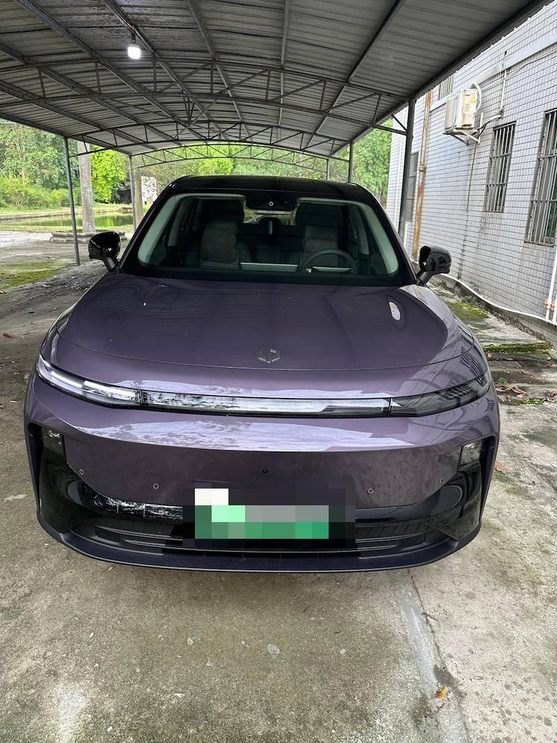 没考虑过零跑，却成了B10首批车主。
 
不知道有多少朋友和我一样，说到买车，对