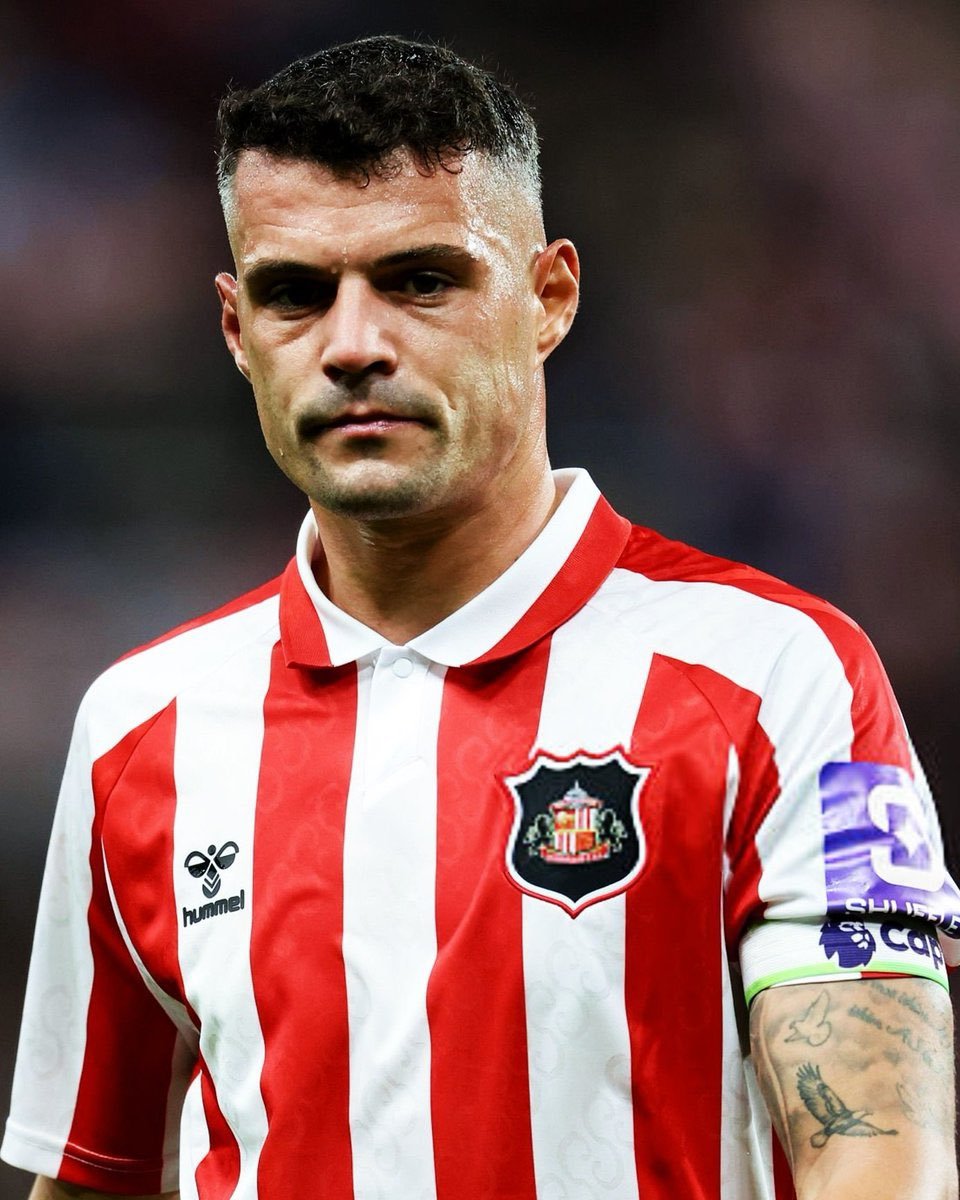 丑闻！🚨🇨🇭Granit Xhaka 承认他伪造了新冠疫苗接种证明并为此道