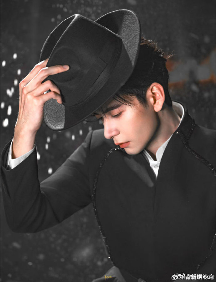 田曦薇陈星旭毕雯珺伪骄阳似我谁懂啊，每次看到田曦薇、陈星旭、毕雯珺的伪骄阳似我剪