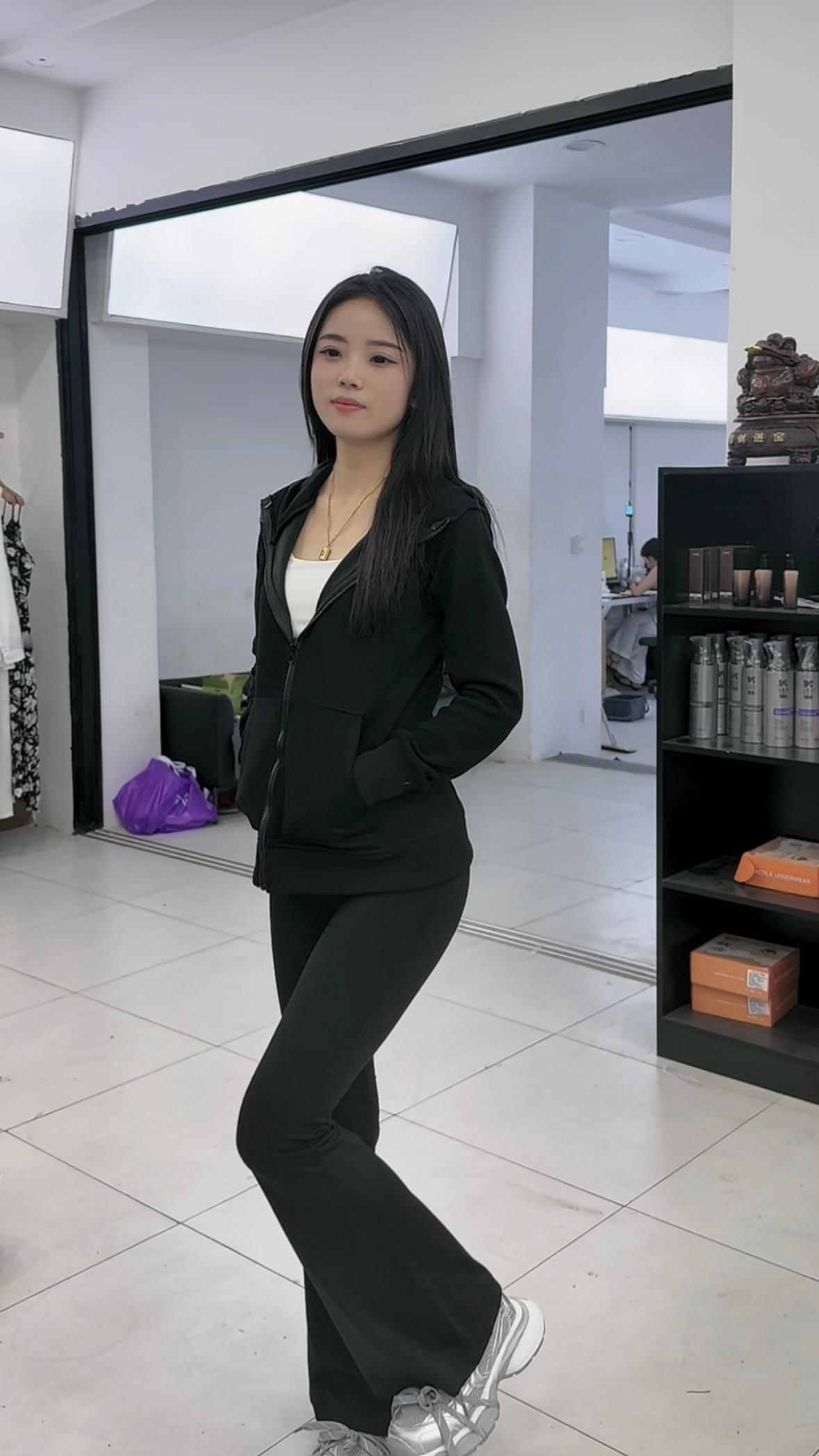 时尚穿搭 ​​​