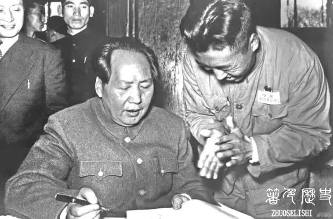 1951年11月1日，全国政协一届三次会议在北京闭幕，那时毛主席刚经历丧子之痛，