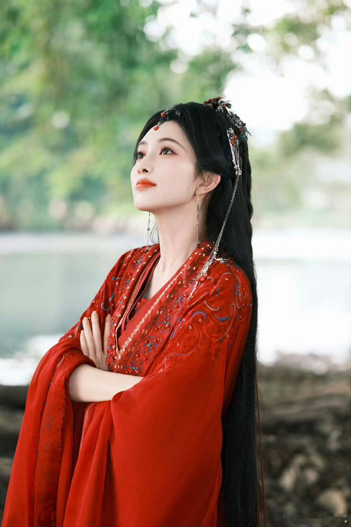 孟子义菩提树下站谁都美💔偏爱五皇子的遗憾宿命感，沉迷太子别扭推拉，心疼九皇子默