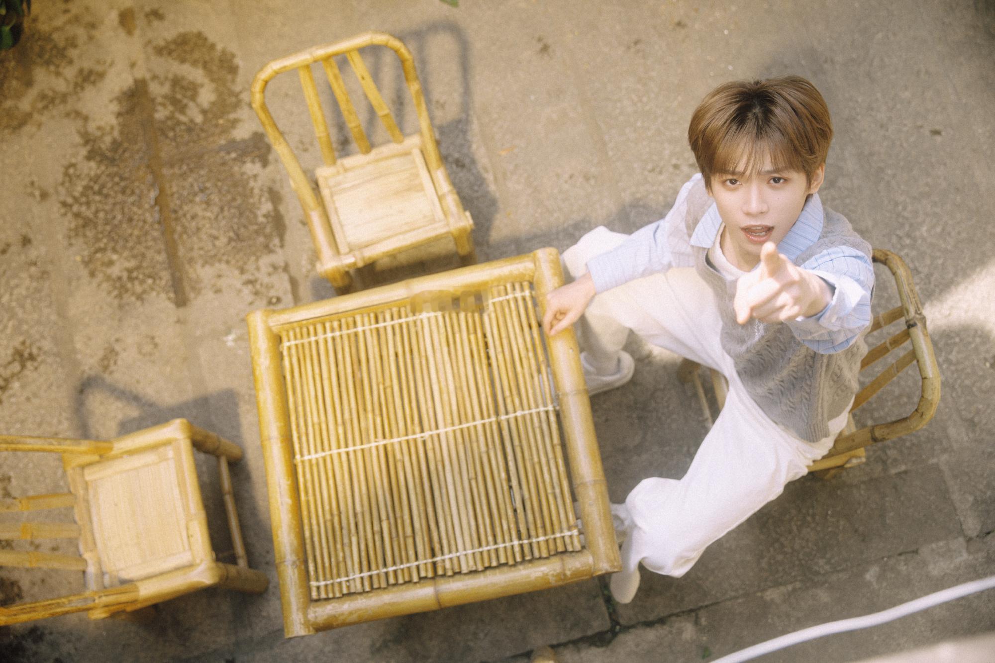 梓渝 zy 梓渝未来可期“最灿烂的烟火会藏在记忆里就像我的记忆里有带着光的你”