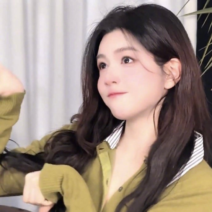 陈妍希真正的仓鼠塑出现了 救命！陈妍希的仓鼠塑没有人质疑了吧！🐹 圆乎乎的脸蛋