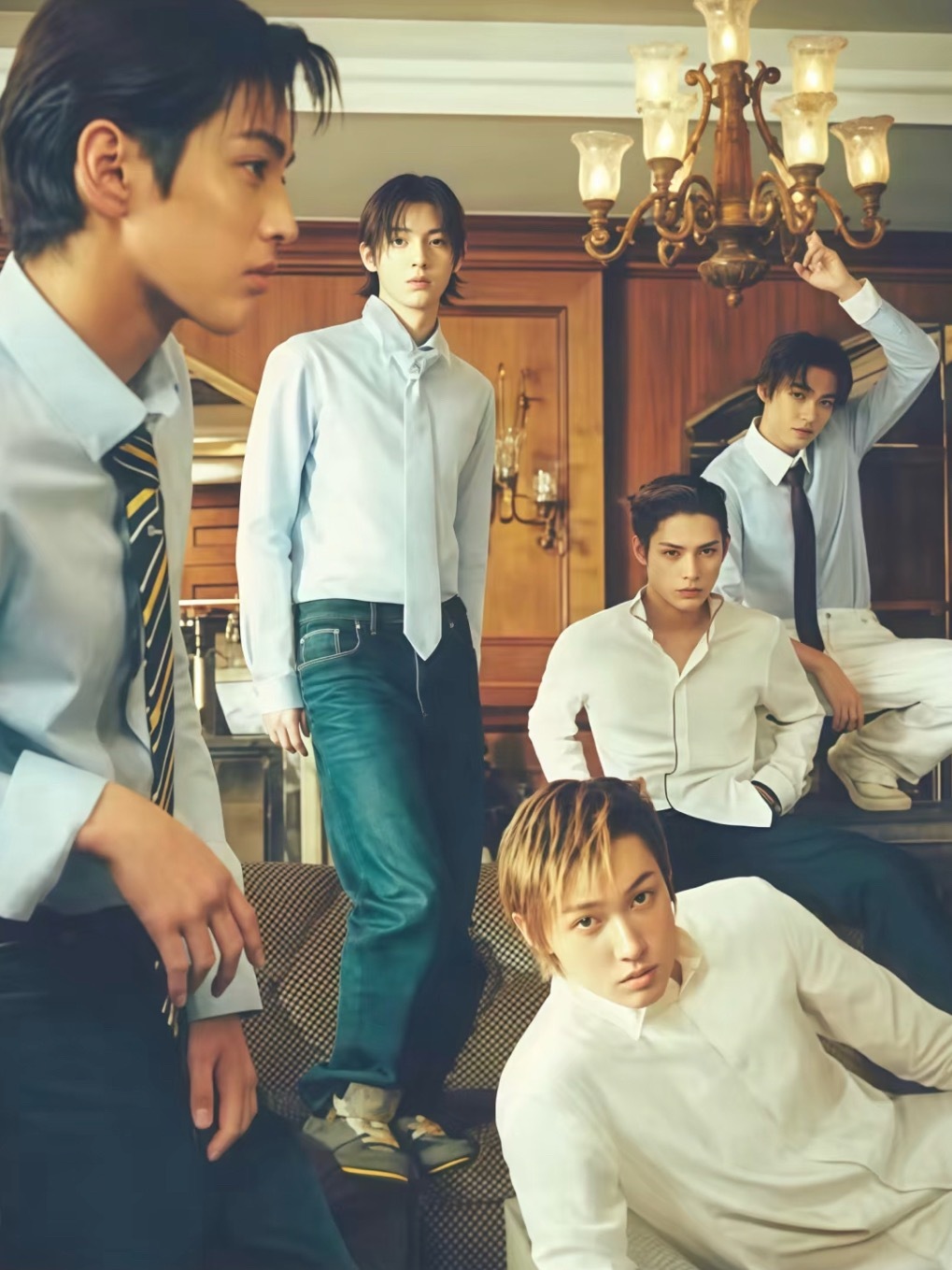 KPOP有自己的 TOP 登陆少年团x单次万赞 TOP 赵雨凡 台历 TOP 金