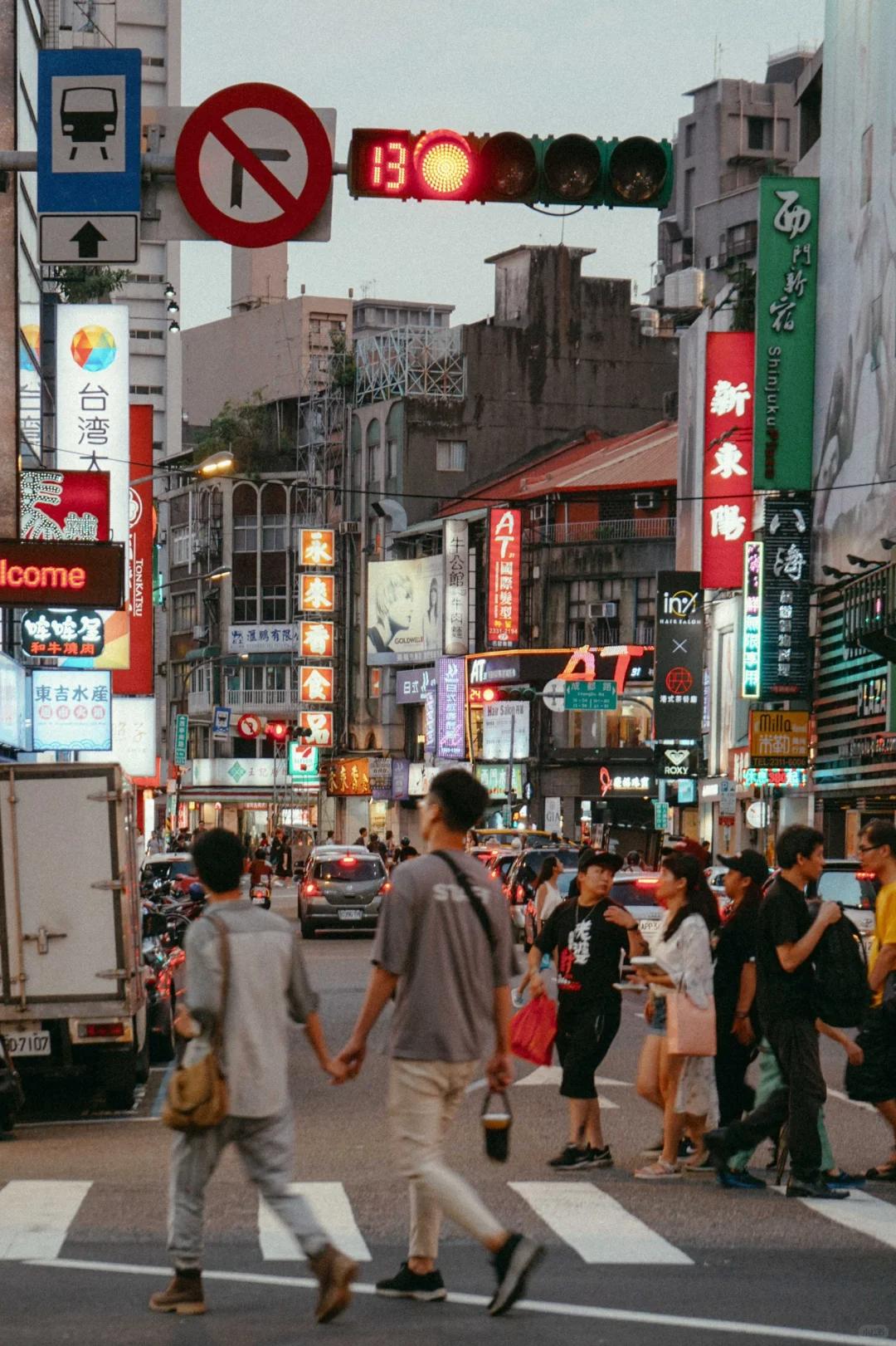 上周，是我从台湾到内陆工作刚好到整整1年的时间，晚上，我和内陆朋友喝酒时，他好奇