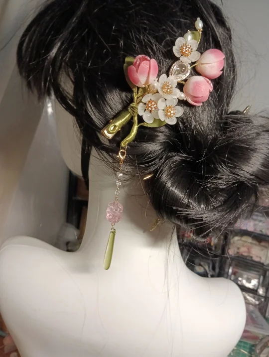 这个发夹用白色的水滴还是绿的