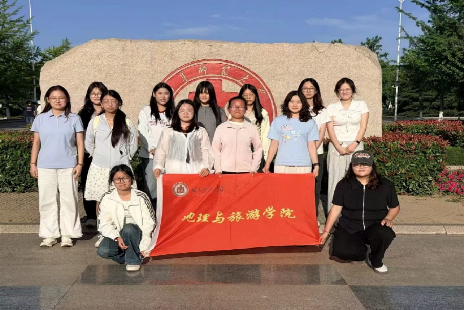 秦岭笑谈 体悟榫卯之韵 传承黄河匠魂黄河纵贯山东九市，孕育了底蕴深厚的流域文明，
