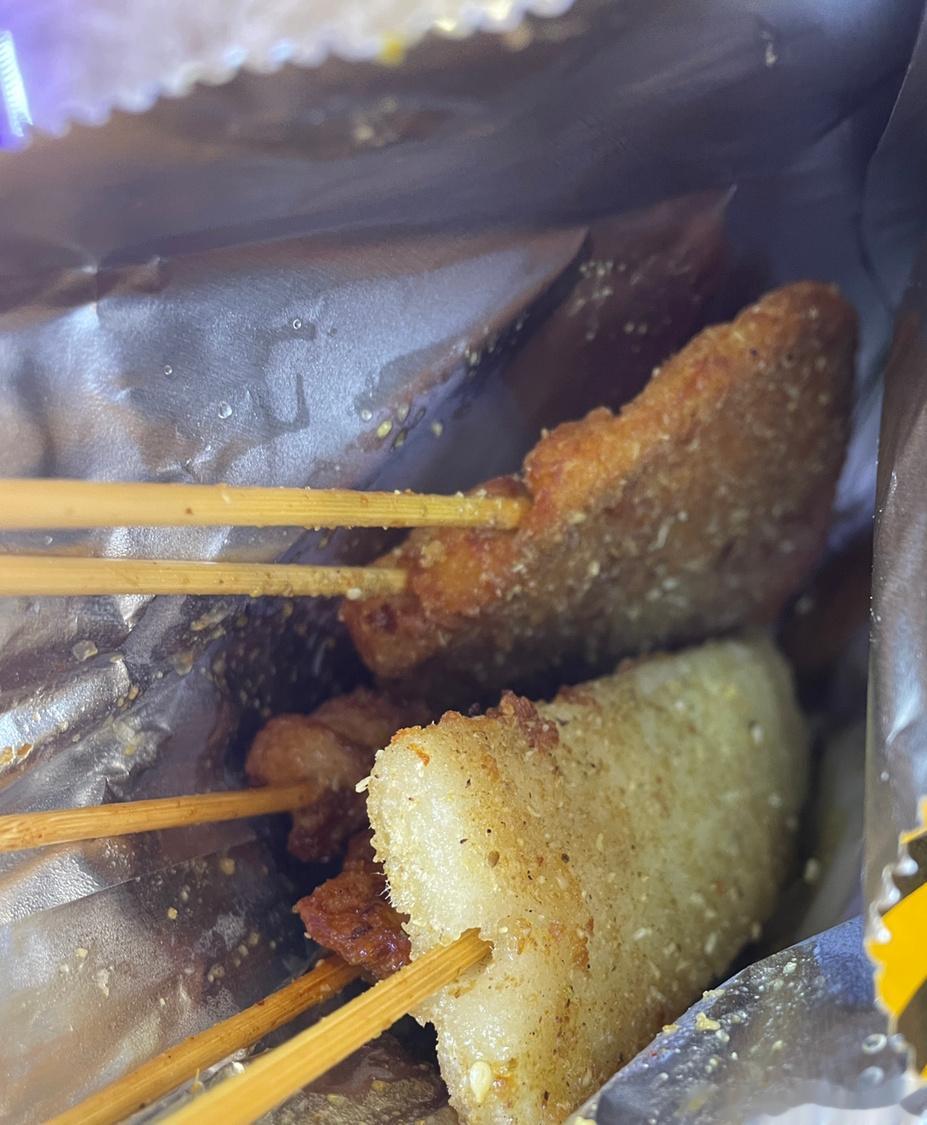 今天一起看了牙，我俩一起口扫完准备带新一批的隐适美，医生说我们牙齿很健康，继续保