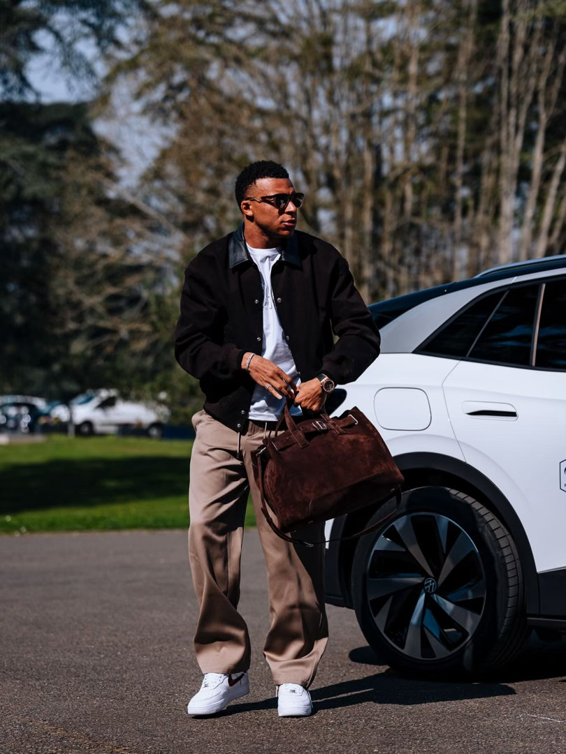 姆巴佩  IG更新：🇫🇷姆巴佩法国队