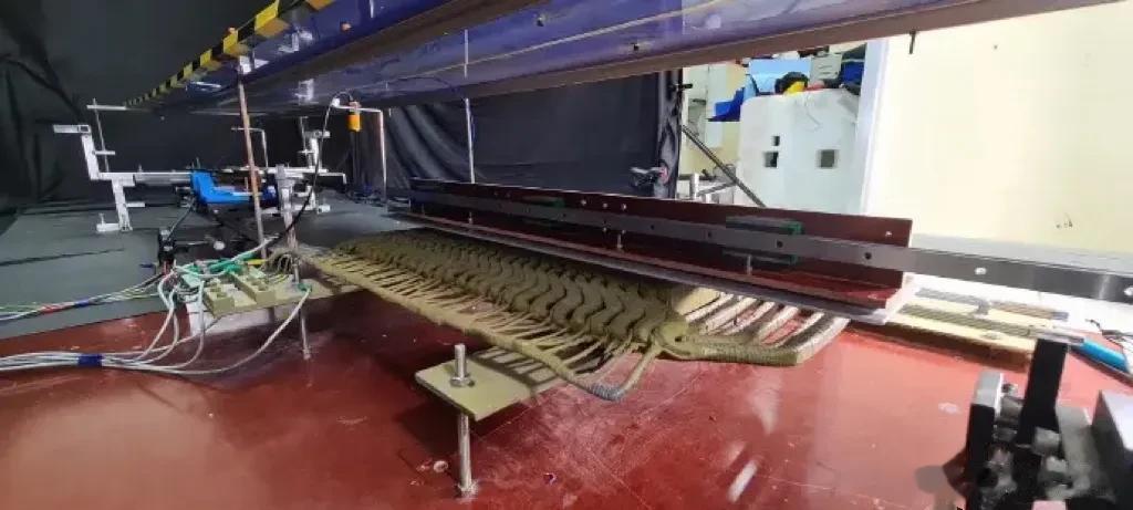 弹射器验证成功，印度正在论证研制第一艘弹射型航空母舰。
近日，印度再次试验并公开