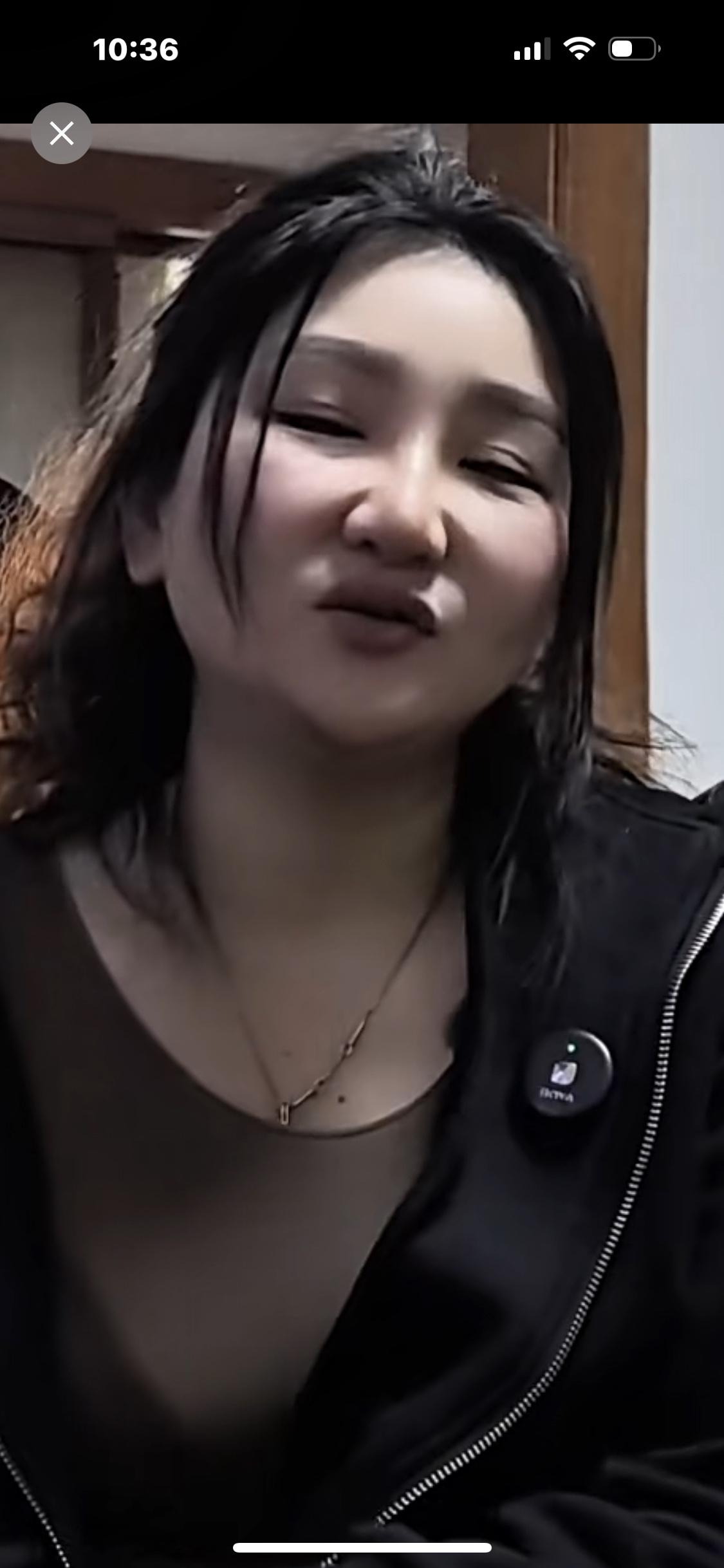 上海一个独生女，近30岁。妈妈早多年就生病了，脑溢血，一个月内脑溢血二次，本来就