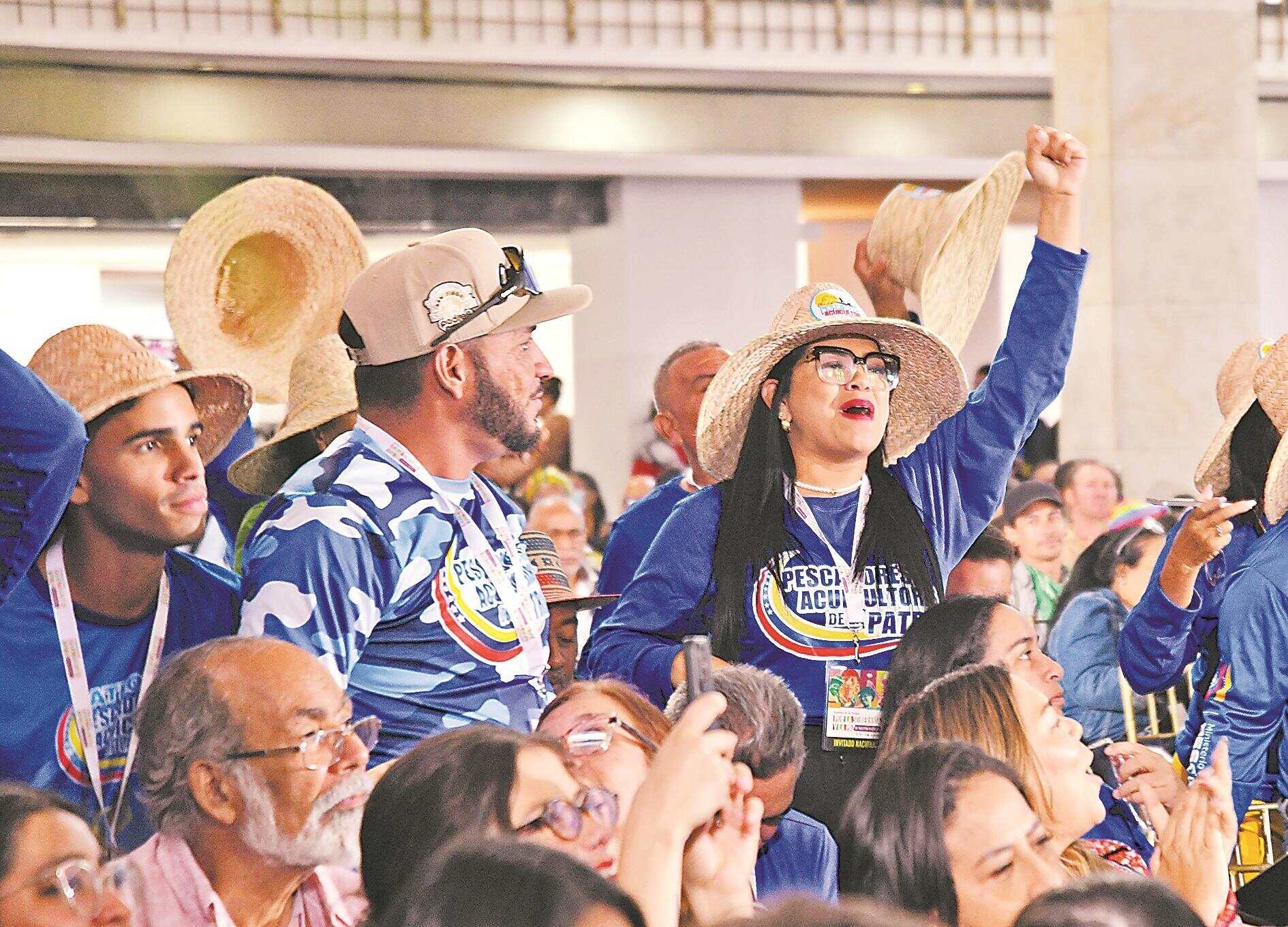 扣押油轮实施“全面彻底的封锁” 美国对委内瑞拉再施新压