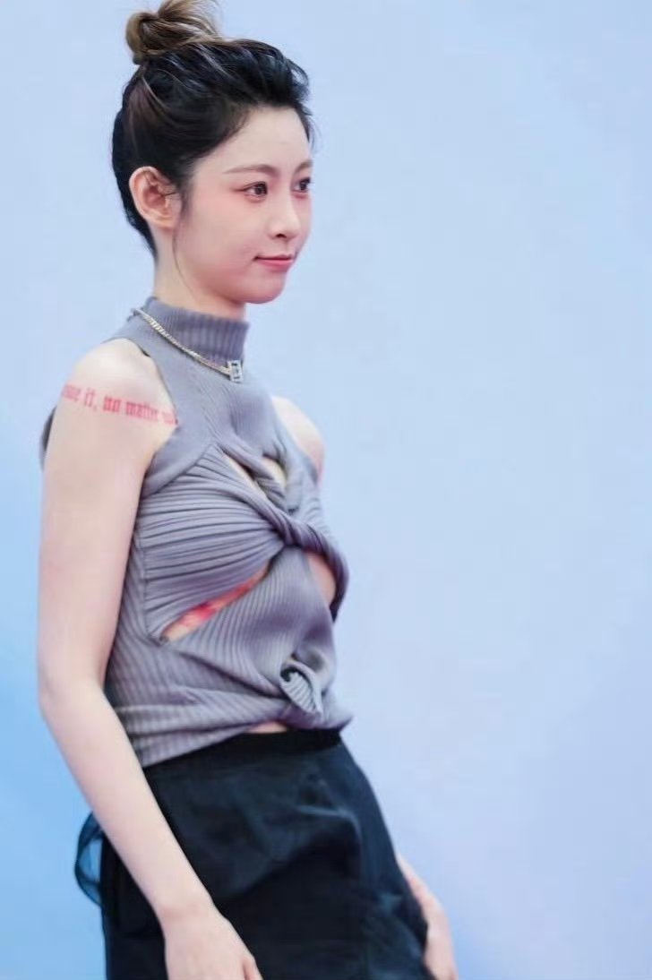 痞幼～～哎呀好身材漂亮小姐姐 ​​​