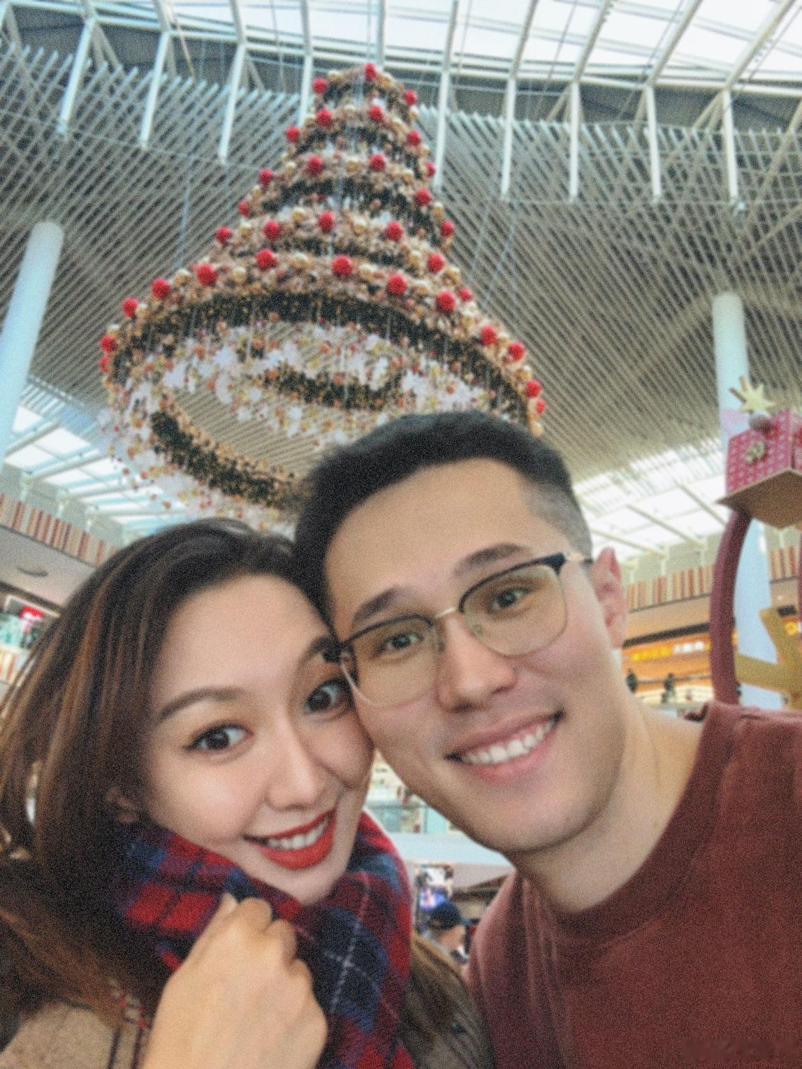 “好的爱人 能减少一半的人间疾苦”❤️ 