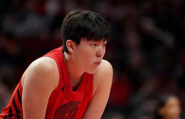 下面是一条关于开拓者新星杨瀚森的重磅消息！

今天开拓者官方宣布，球队将新秀杨瀚