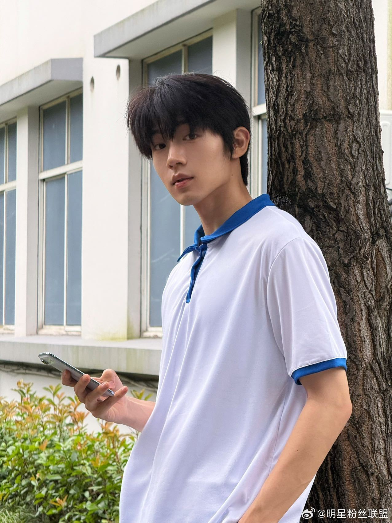 替吴俊霆接个青春剧的本子 吴俊霆学长是一种感觉 是谁一直在循环校服图！基础款蓝白