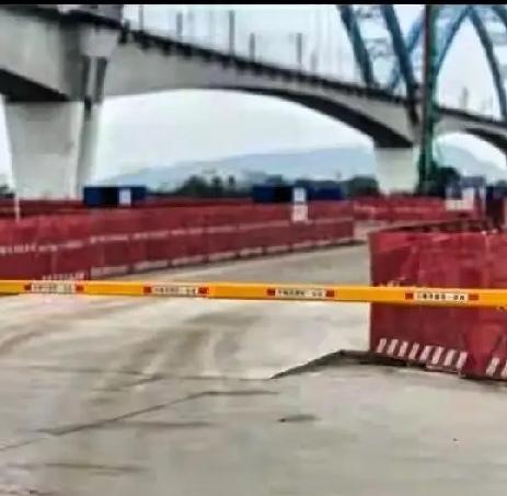 出门旅游，本是全家共享天伦之乐的好事，可广州这一家五口却遭遇了灭顶之灾。近日，他