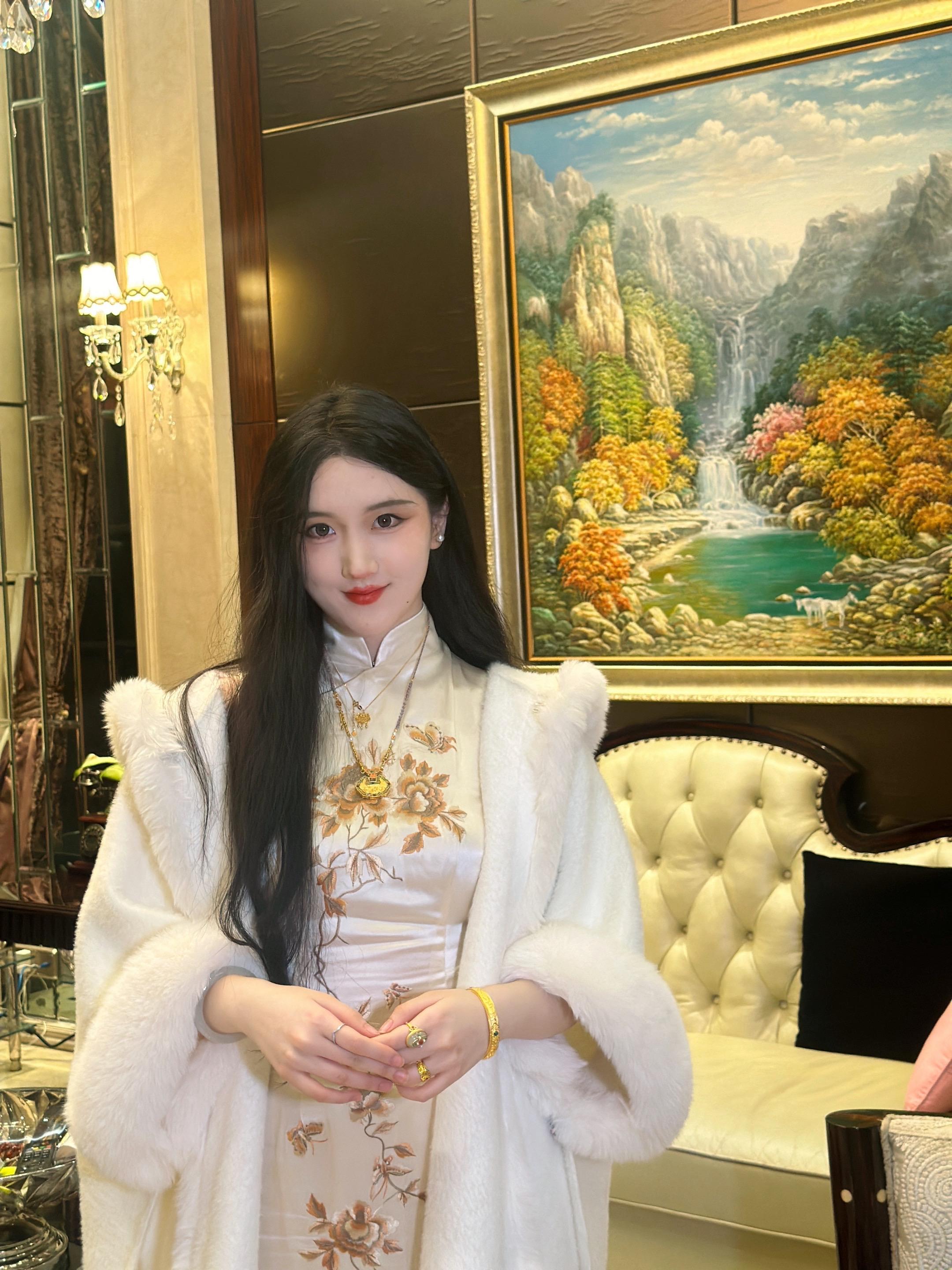 “风华正茂当然要落落大方。”此生不换，千金难换。