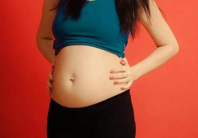 这就是乱来的下场！山东菏泽，离异女和已婚男同事同居，明知对方已婚还多次为他怀孕流