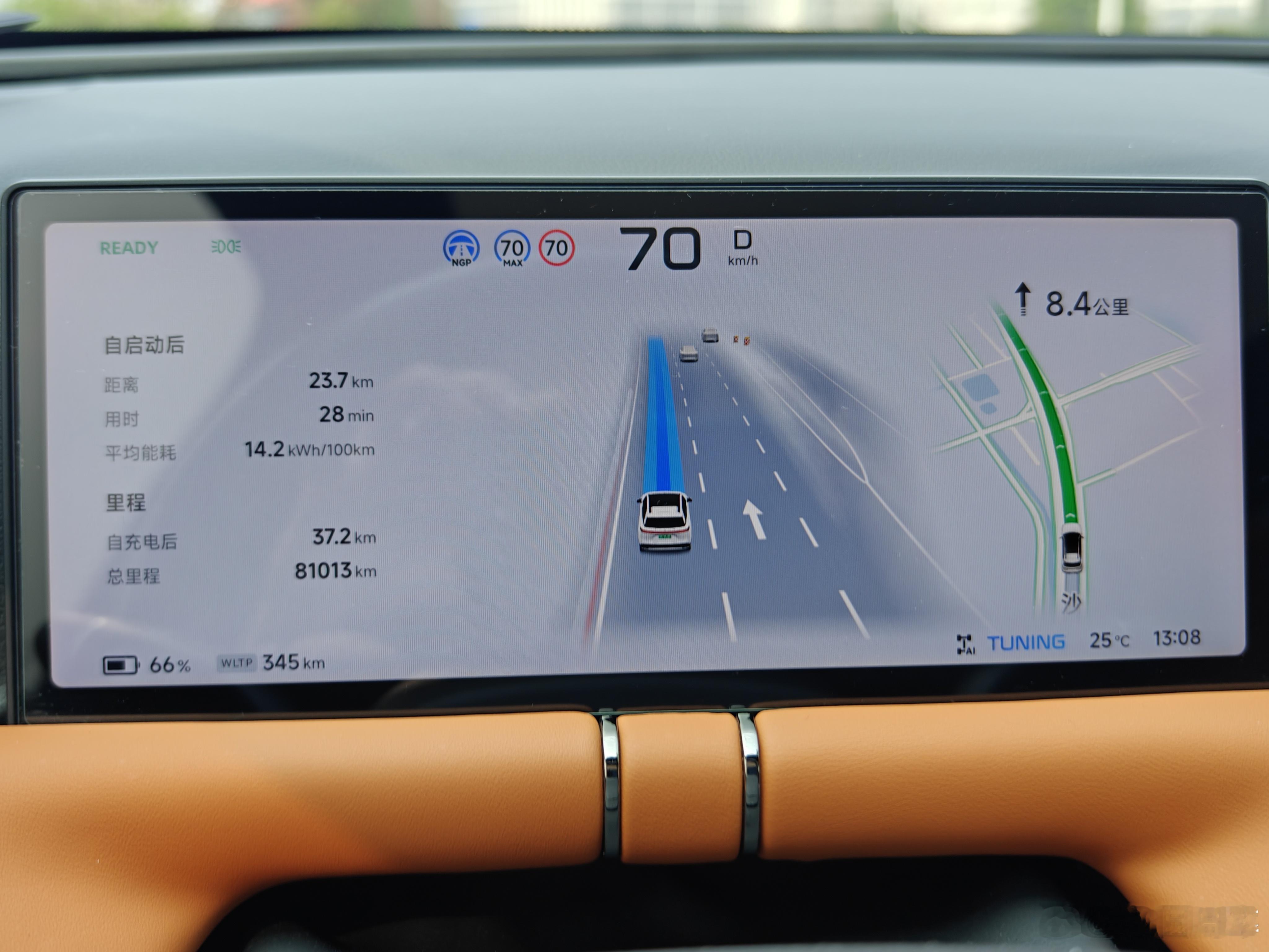 这气候，这时速，哪怕开着空调，G9这能耗也是相当迷人这可是四驱版的小鹏汽车