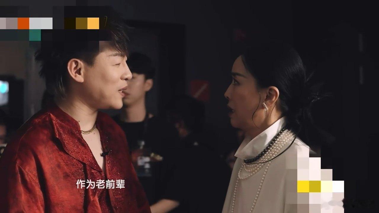 那英让胡彦斌唱难听一点那英给胡彦斌支招唱难听一点 你永远猜不到那英会给别人支什么