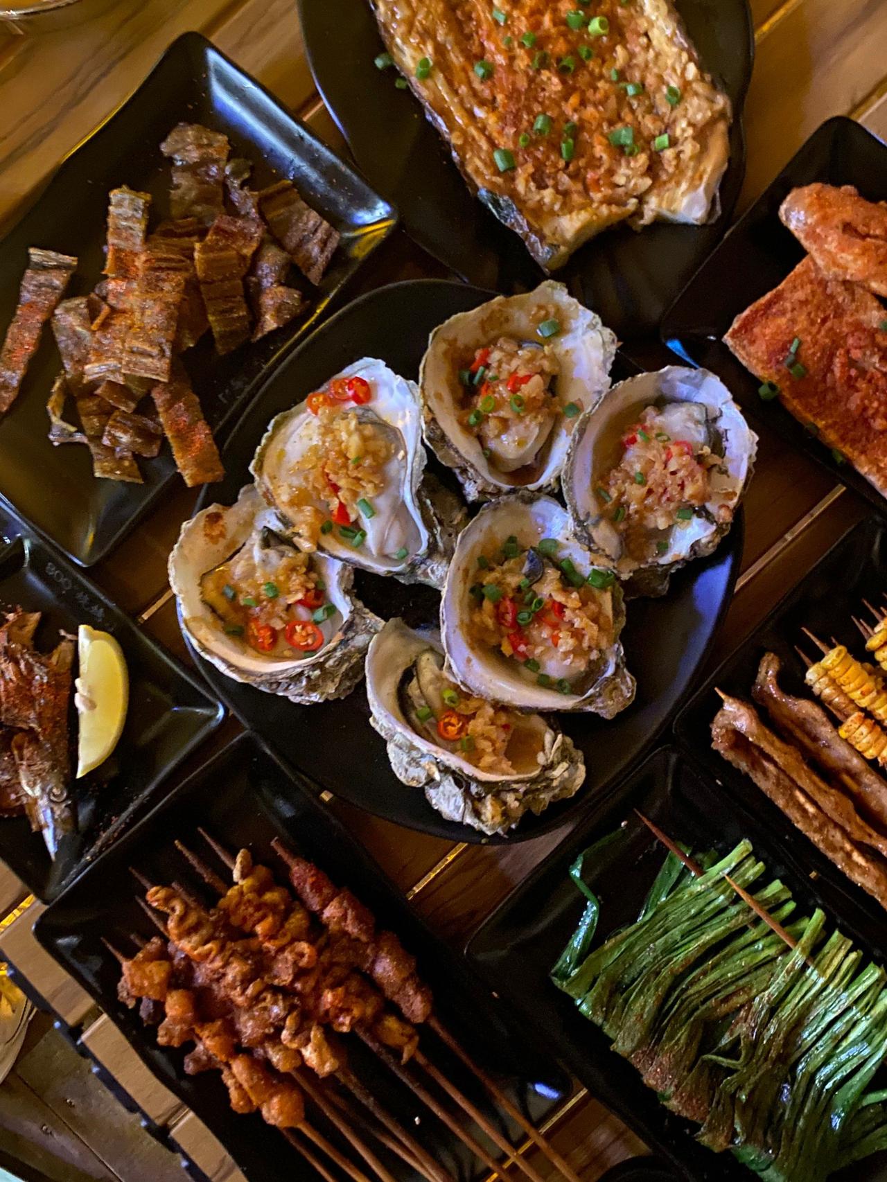 晚上吃烧烤也是不错的