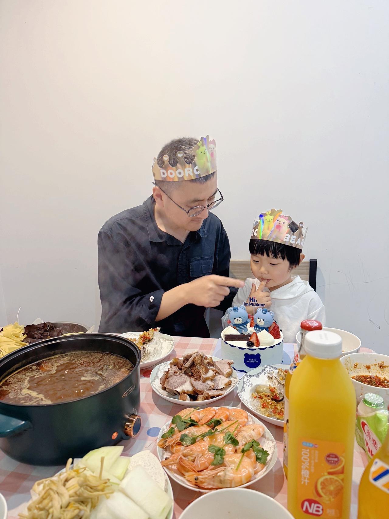 相互陪伴的第12个生日，今天去了我们初次见面的地方，你还是你，我还是我，我们还是