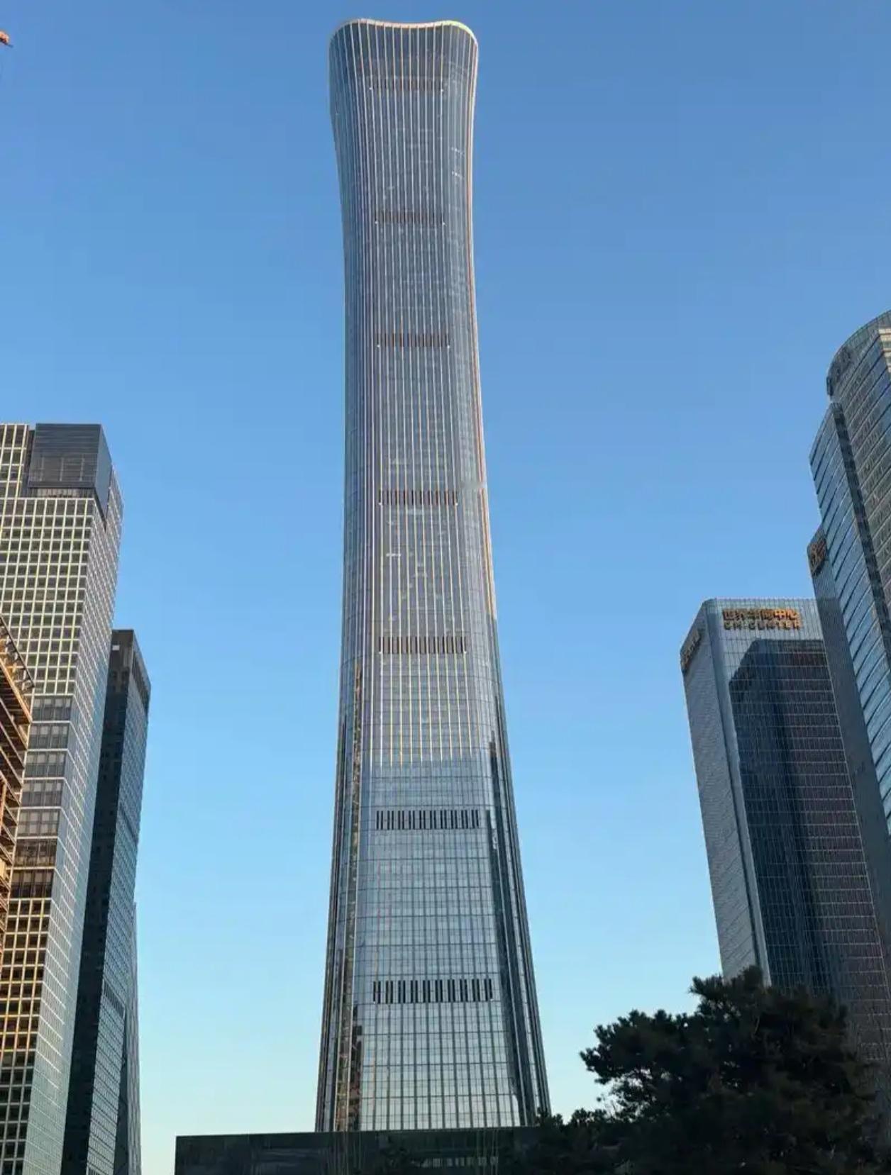 十强城市大洗牌！广州重回第四，这个城市却跑输大盘

4月29日，随着南京一季度经