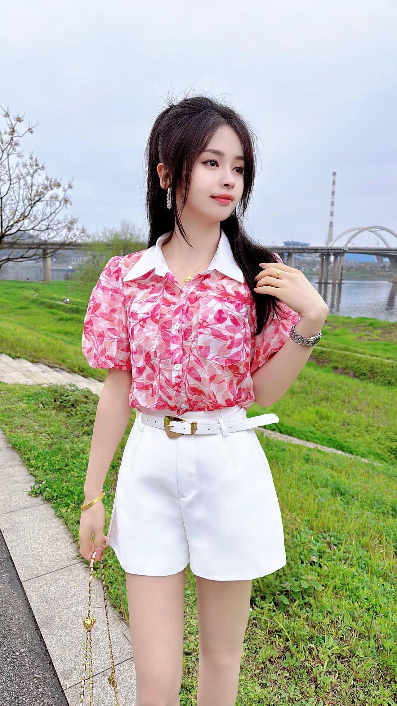 其实再重要的人，一次次让你心寒，慢慢也就淡了。失望攒够了，反倒释然了，原来满心真