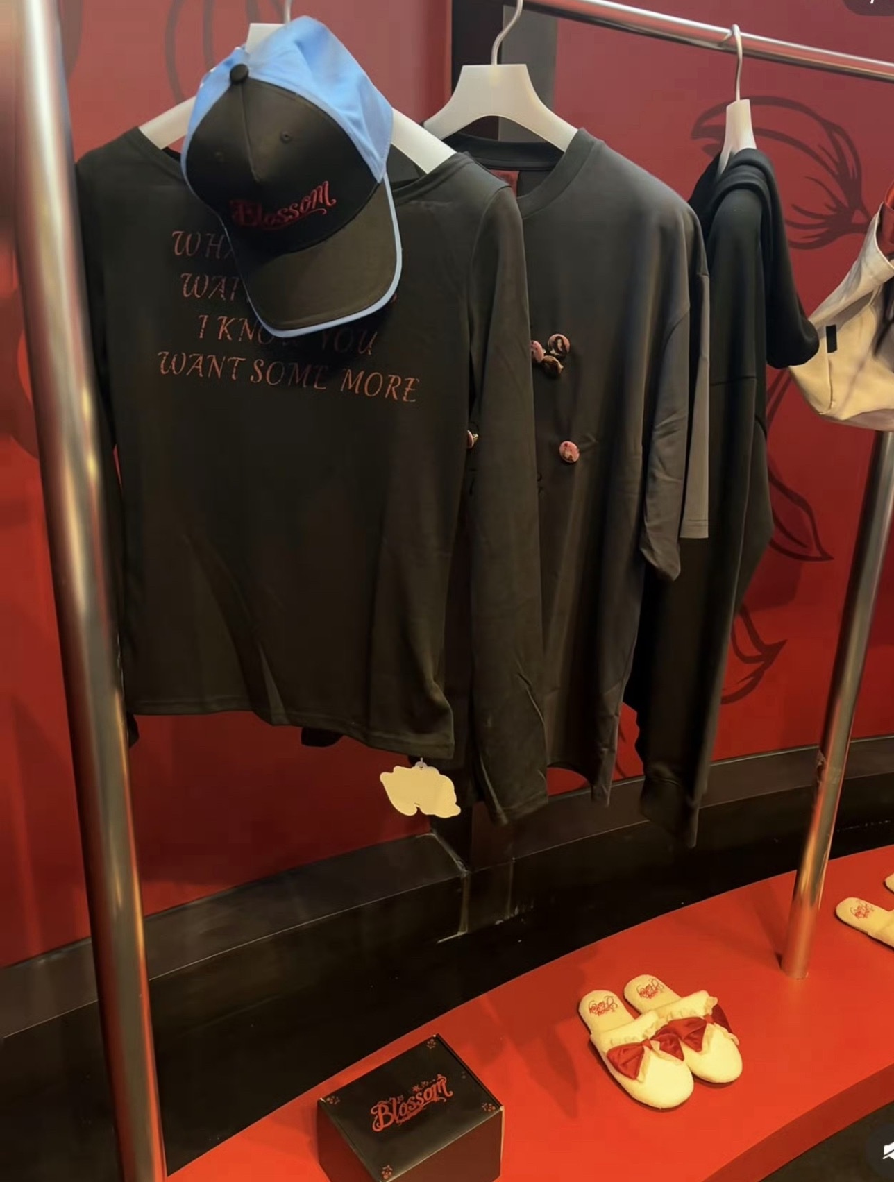 窝鱼的衣帽间black pink…[捂嘴哭] ​​​