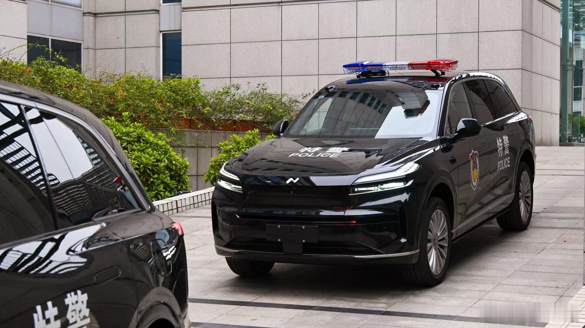 乐道L90入选四川省公安机关警务用车采购项目。现在乐道路上能见度感觉不比蔚来低了