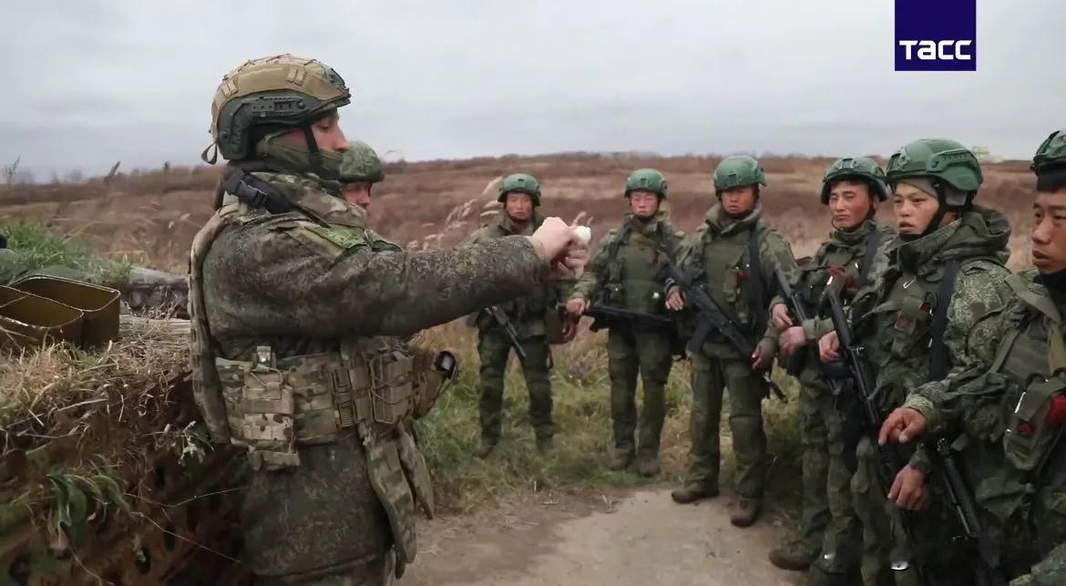 【朝鲜士兵在俄罗斯的英勇事迹将编进俄罗斯历史教科书】
莫斯科时间2026年6月2