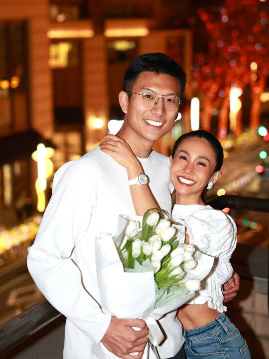 今天下班🌷金融街又多了一个幸福的金融男💕