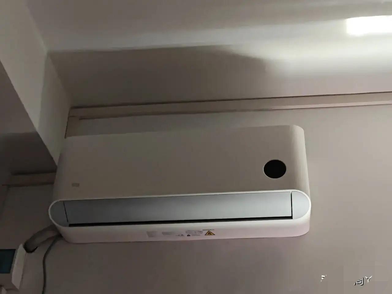 终于知道为什么家公家婆不开空调的原因了。昨天外面气温36度，但是她们不开空调。