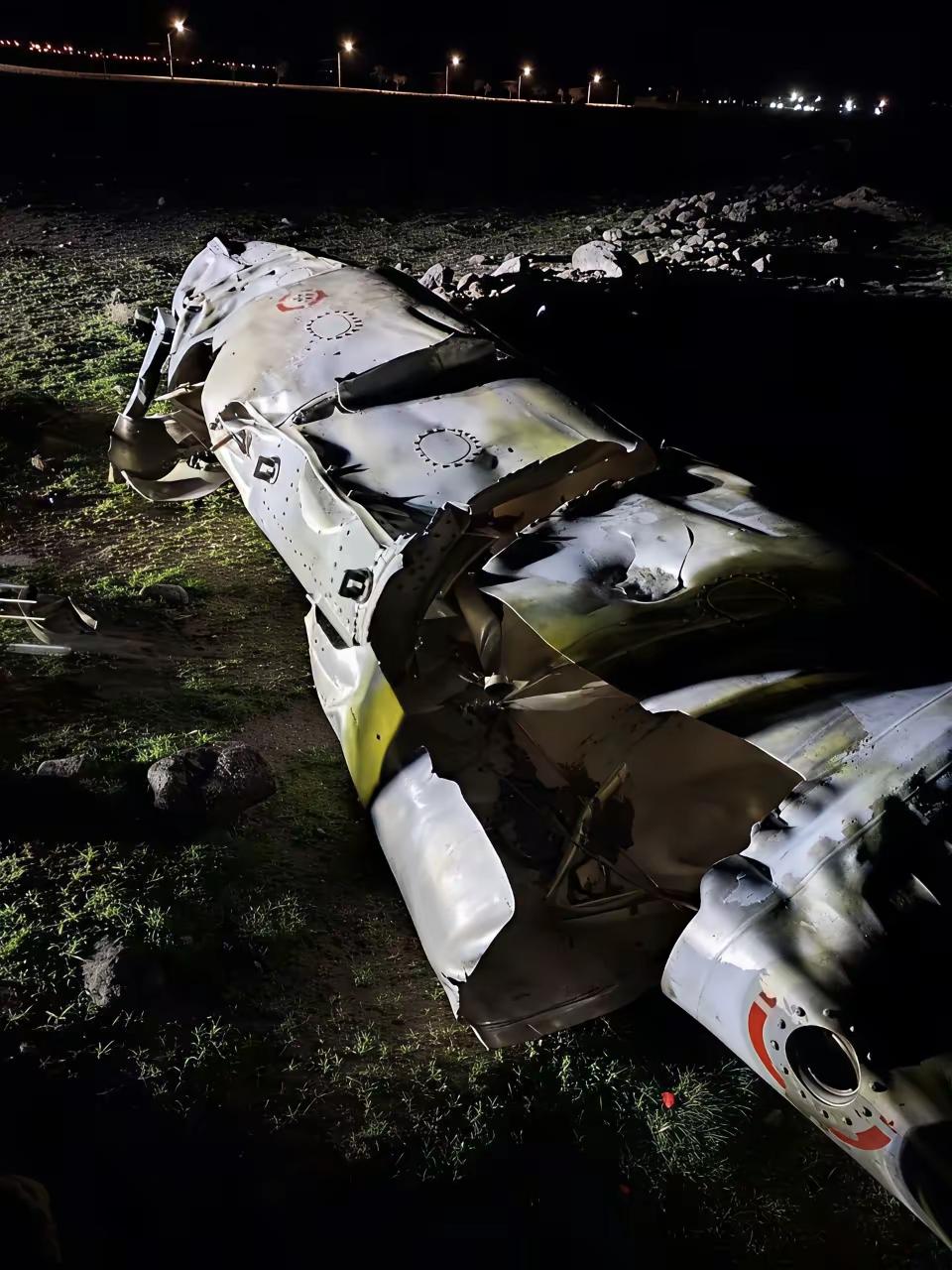 伊朗的防空能力似乎越打越强了，不但能击落战斗机，还能击落巡航导弹。

当地时间3